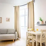 Lovely In Apartment