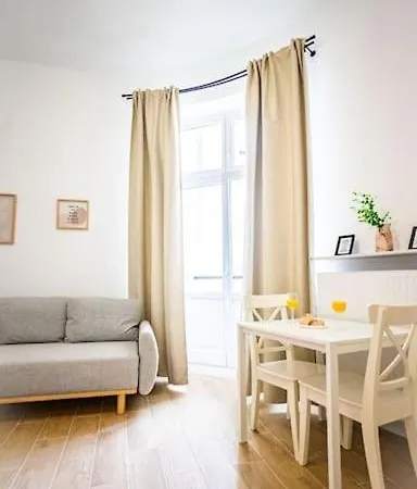 Lovely In Apartment