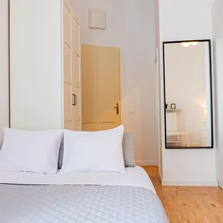 Komfortowy W Centrum Apartment Warsaw