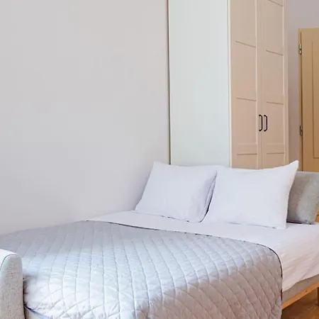 Komfortowy W Centrum Apartment *